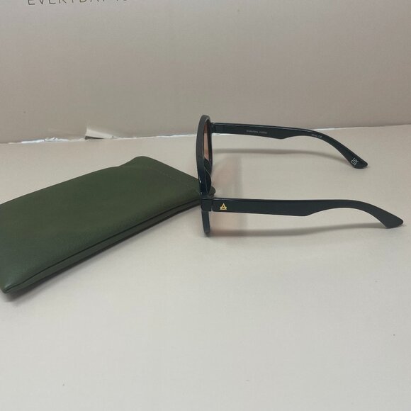 (NWT) Aire | Whirlpool Sunglasses in Black & Tan Tint main image 5